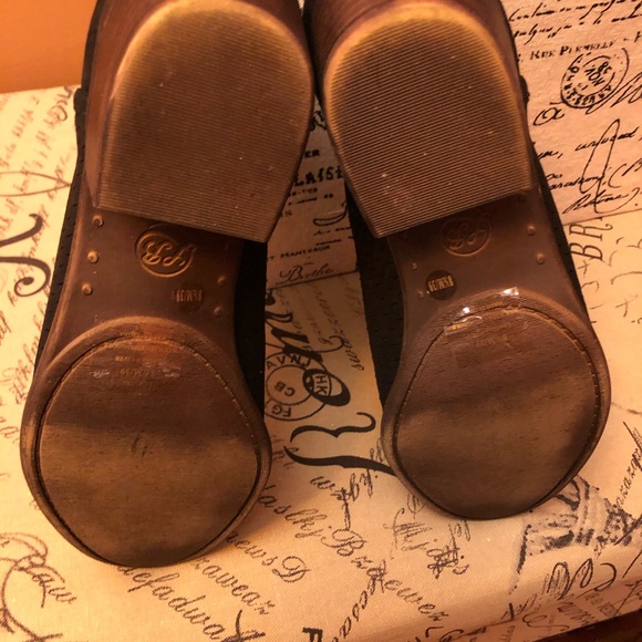 Baley Ankle Bootie gently used, by Lucky Brand - Picture 6 of 7